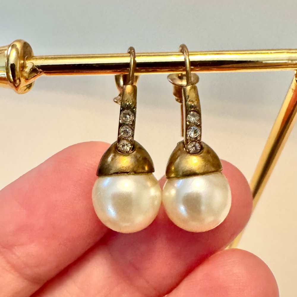 Vintage Gold & Pearl Drop earrings Rhinestones Classy Evening Wedding Glam